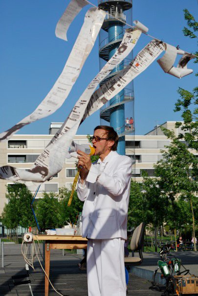 32512_1459659822546_2053076_n